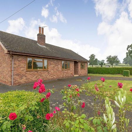Villa Meadow Lea Leominster Exterior foto