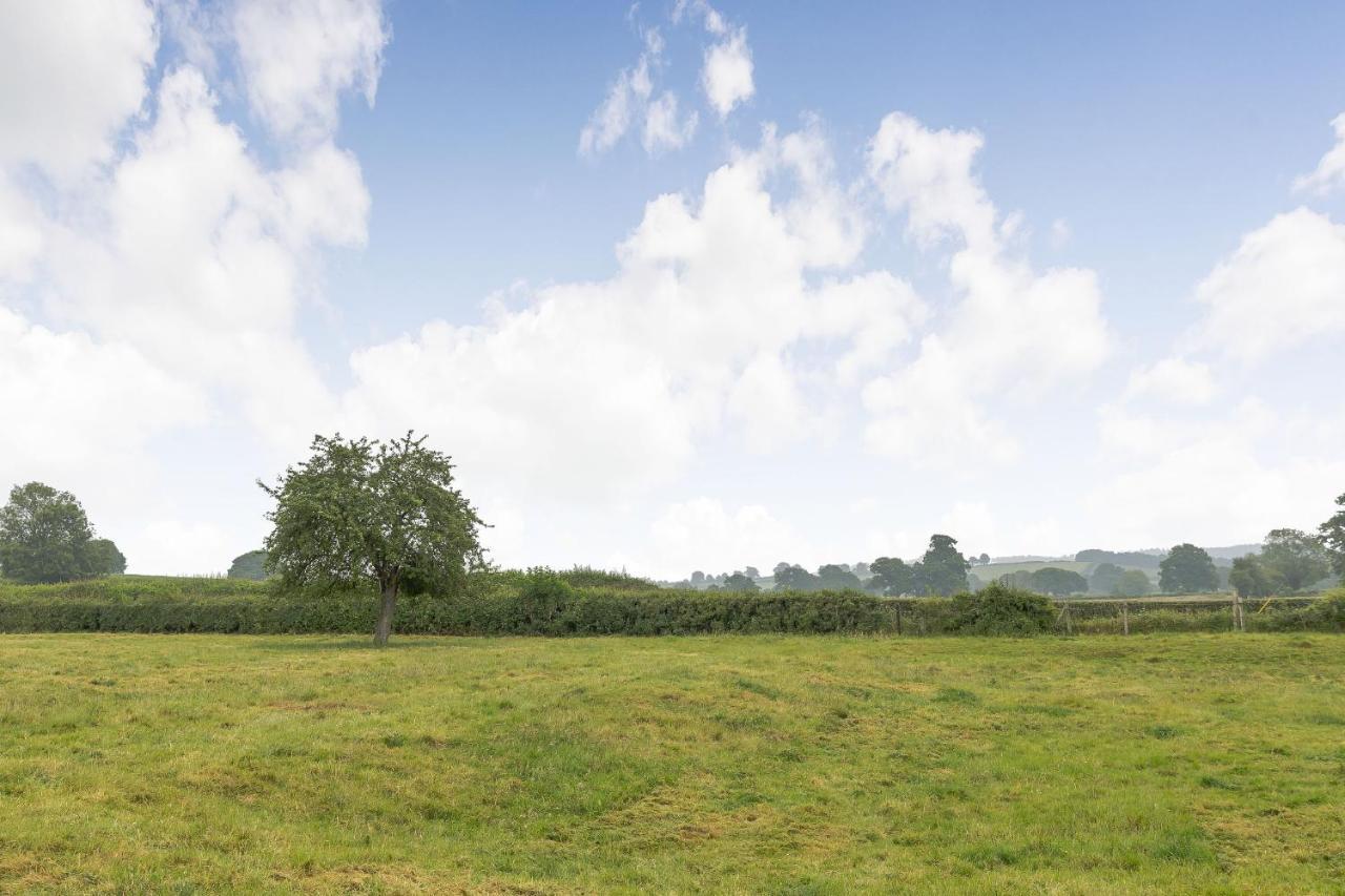 Villa Meadow Lea Leominster Exterior foto